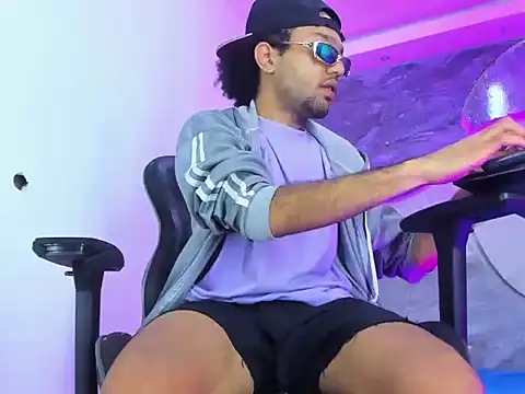 Snapshot of Josh_Hot_Sex chatting on 04.12.26 Josh Hot Sex online show from 04.12.26