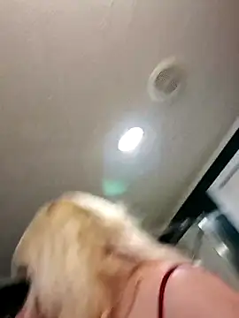 itsthatgirl online show from 04.11.26