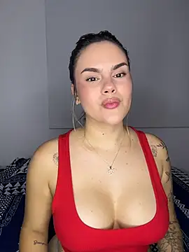 Snapshot of TinaMercier chatting on 05.16.26 TinaMercier online show from 05.16.26