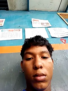 Esneider boy online show from 04.15.26