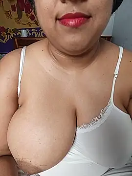 Snapshot of Suger_Lips_99 chatting on 07.25.26 Suger Lips 99 online show from 07.25.26