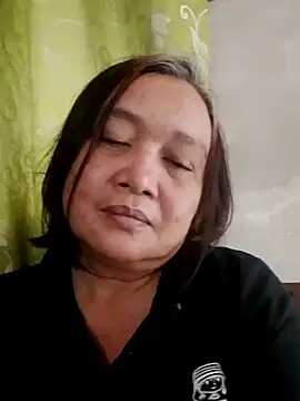 Snapshot of jeanyummytits chatting on 05.29.26 jeanyummytits online show from 05.29.26