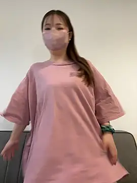 Snapshot of MOKAchann chatting on 05.18.26 MOKAchann online show from 05.18.26