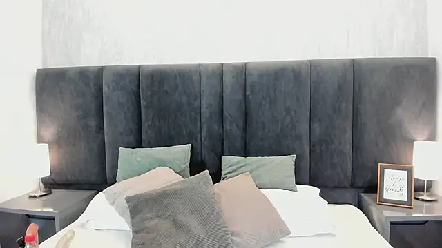 Snapshot of miaa_Lind chatting on 06.09.26 miaa Lind online show from 06.09.26