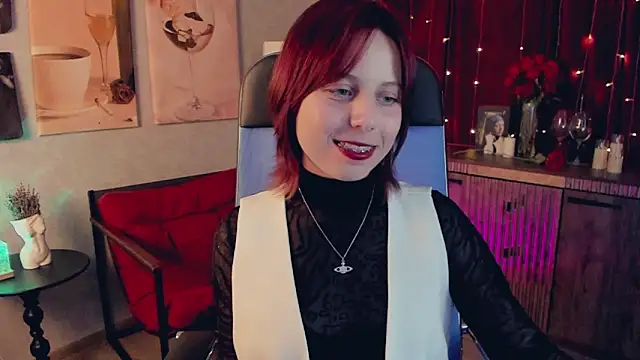 VivienneHebert online show from 05.12.26