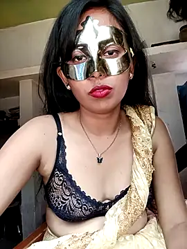 Miss Divyaa online show from 04.17.26