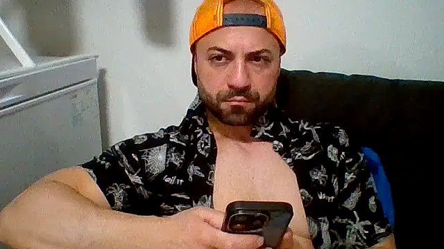 Snapshot of colaandgin chatting on 06.23.26 colaandgin online show from 06.23.26