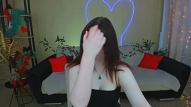 Snapshot of MooonlightSky chatting on 05.18.26 MooonlightSky online show from 05.18.26