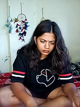 Snapshot of Alisspet chatting on 04.15.26 Alisspet online show from 04.15.26