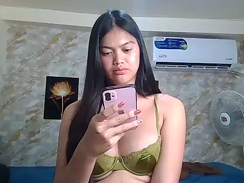 Foxie Naughty online show from 05.09.26
