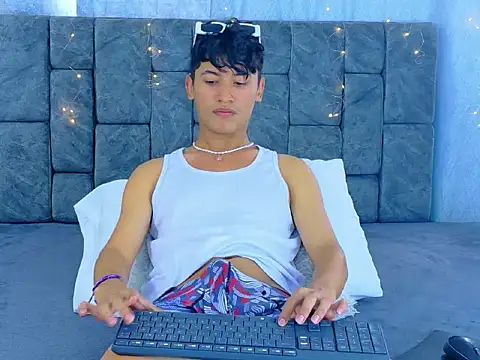 IhanKing online show from 05.10.26