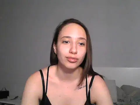 Snapshot of DarkMirel chatting on 05.31.26 DarkMirel online show from 05.31.26