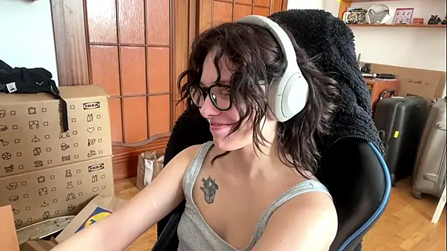 PillowPeachX online show from 05.24.26