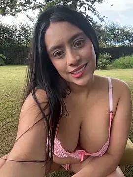 JuliettaGmz online show from 04.25.26