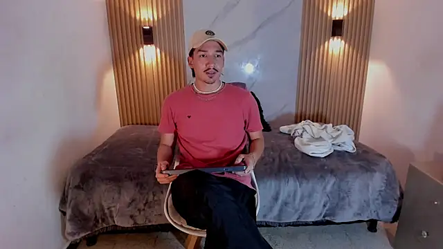 Iam OttoAndrew online show from 05.13.26