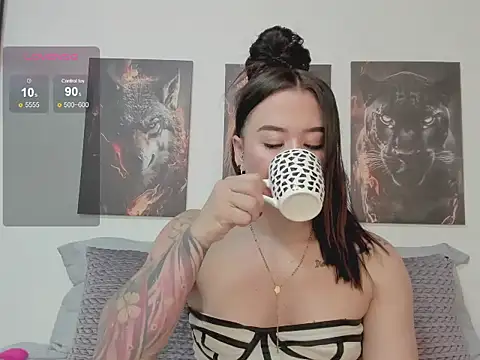 Snapshot of AngelMartinss chatting on 06.20.26 AngelMartinss online show from 06.20.26