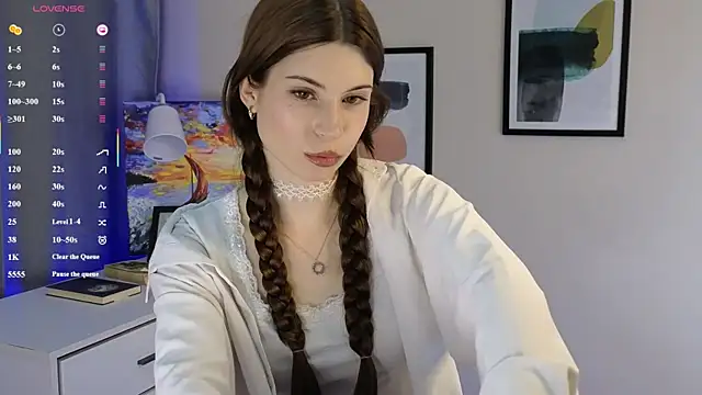 Snapshot of Umia_Bordered chatting on 05.14.26 Umia Bordered online show from 05.14.26