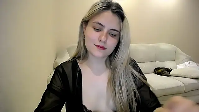Snapshot of _shy_sabrina__ chatting on 06.12.26 shy sabrina online show from 06.12.26