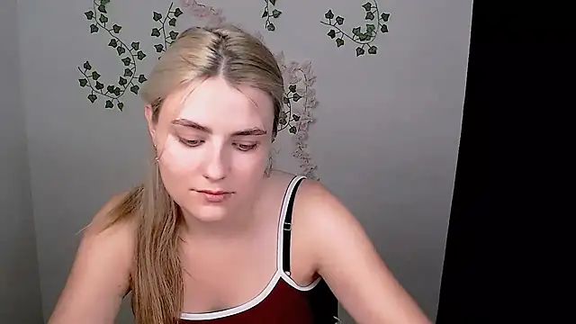 Snapshot of _shy_sabrina__ chatting on 06.30.26 shy sabrina online show from 06.30.26