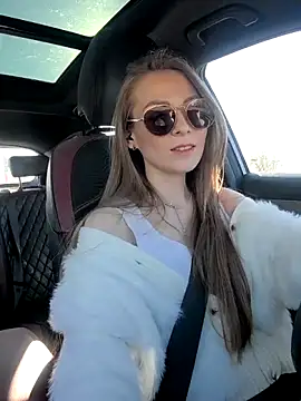 Snapshot of CompactBaby chatting on 04.16.26 CompactBaby online show from 04.16.26