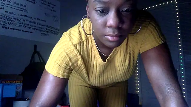 MistressTiny online show from 04.20.26