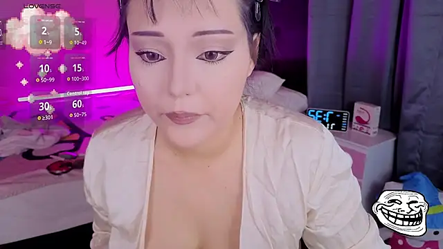 Snapshot of sophiepixel chatting on 07.01.26 sophiepixel online show from 07.01.26