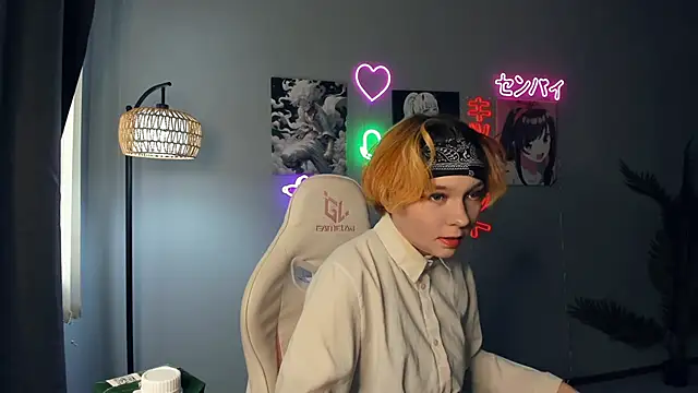 JoGarder online show from 04.15.26