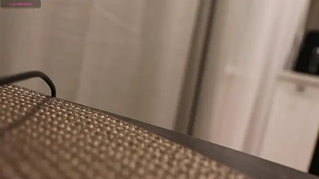 ellyellow online show from 04.16.26