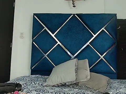 Snapshot of EdwinBoys chatting on 04.16.26 EdwinBoys online show from 04.16.26