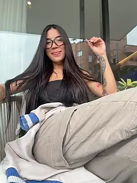Snapshot of babedemon666 chatting on 04.29.26 babedemon666 online show from 04.29.26