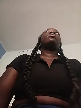 Snapshot of KaleaEbony chatting on 04.16.26 KaleaEbony online show from 04.16.26