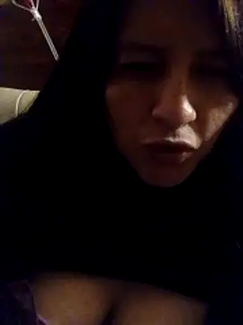 Snapshot of Gaby_lulu chatting on 05.12.26 Gaby lulu online show from 05.12.26