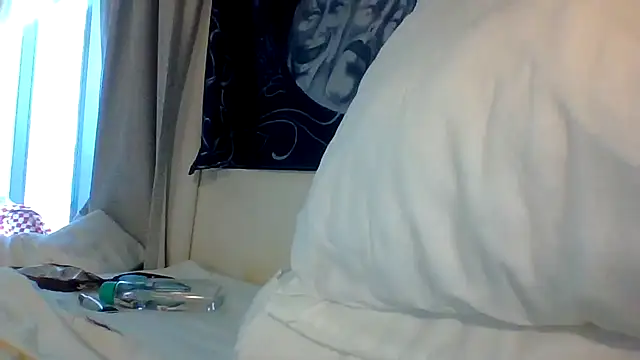 Snapshot of Dicksee_Left chatting on 06.24.26 Dicksee Left online show from 06.24.26