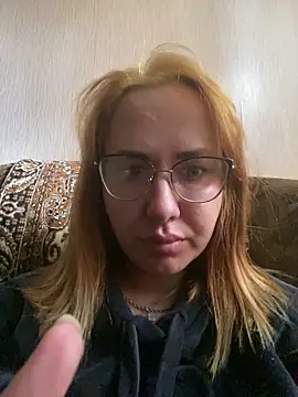 Snapshot of Melissa_lissa_ chatting on 04.15.26 Melissa lissa online show from 04.15.26