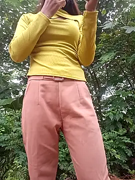 Snapshot of Elena_Mia chatting on 06.29.26 Elena Mia online show from 06.29.26