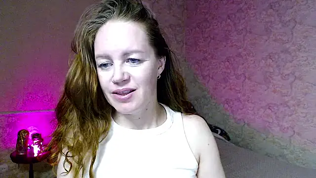 Snapshot of Fern_Lust chatting on 07.08.26 Fern Lust online show from 07.08.26