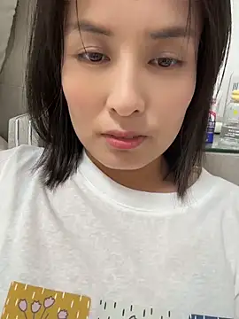 Snapshot of Faye-baby chatting on 06.14.26 Faye-baby online show from 06.14.26