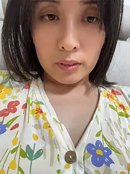 Snapshot of Faye-baby chatting on 07.24.26 Faye-baby online show from 07.24.26