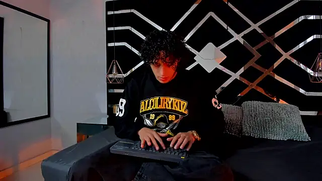 JayTaylorr online show from 05.15.26