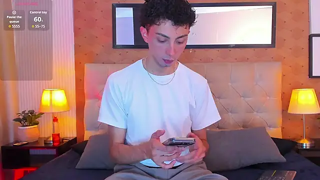 Snapshot of harry_salvatore chatting on 05.05.26 harry salvatore online show from 05.05.26