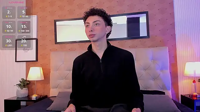Snapshot of harry_salvatore chatting on 05.13.26 harry salvatore online show from 05.13.26