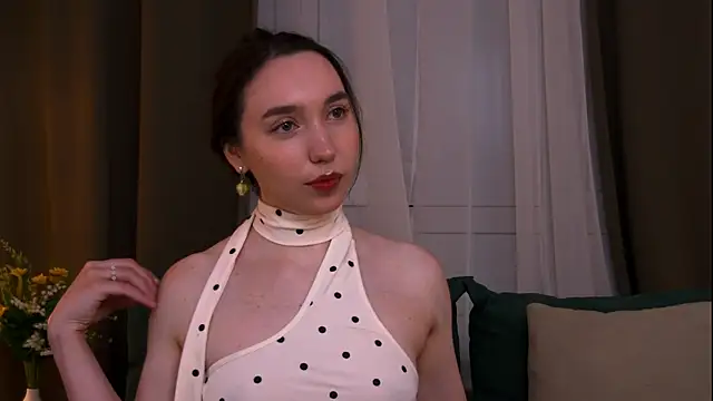 Suzaneey online show from 07.06.26