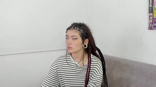 Snapshot of giulietta_monsalve chatting on 05.26.26 giulietta monsalve online show from 05.26.26
