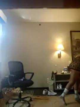 MZFANTZYHONEY online show from 04.23.26