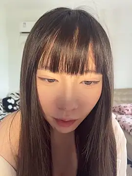 Snapshot of nide-baby chatting on 05.28.26 nide-baby online show from 05.28.26