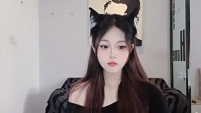 Snapshot of KiKi-011 chatting on 06.19.26 KiKi-011 online show from 06.19.26