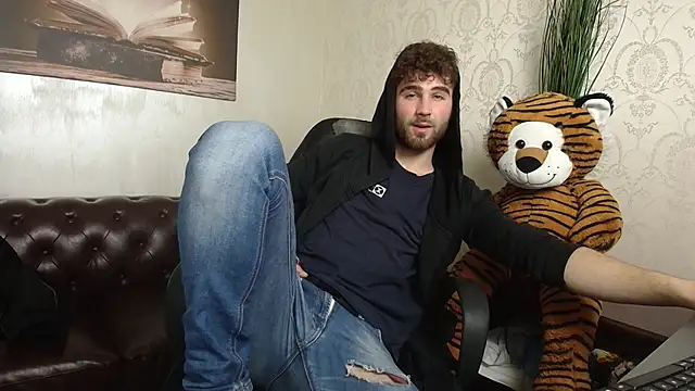 KyloEast online show from 05.04.26