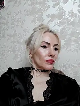 White00pearl online show from 04.29.26