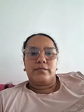 Snapshot of Samanta-42 chatting on 04.16.26 Samanta-42 online show from 04.16.26