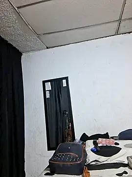 Snapshot of Backdoor_Newbie chatting on 05.17.26 Backdoor Newbie online show from 05.17.26